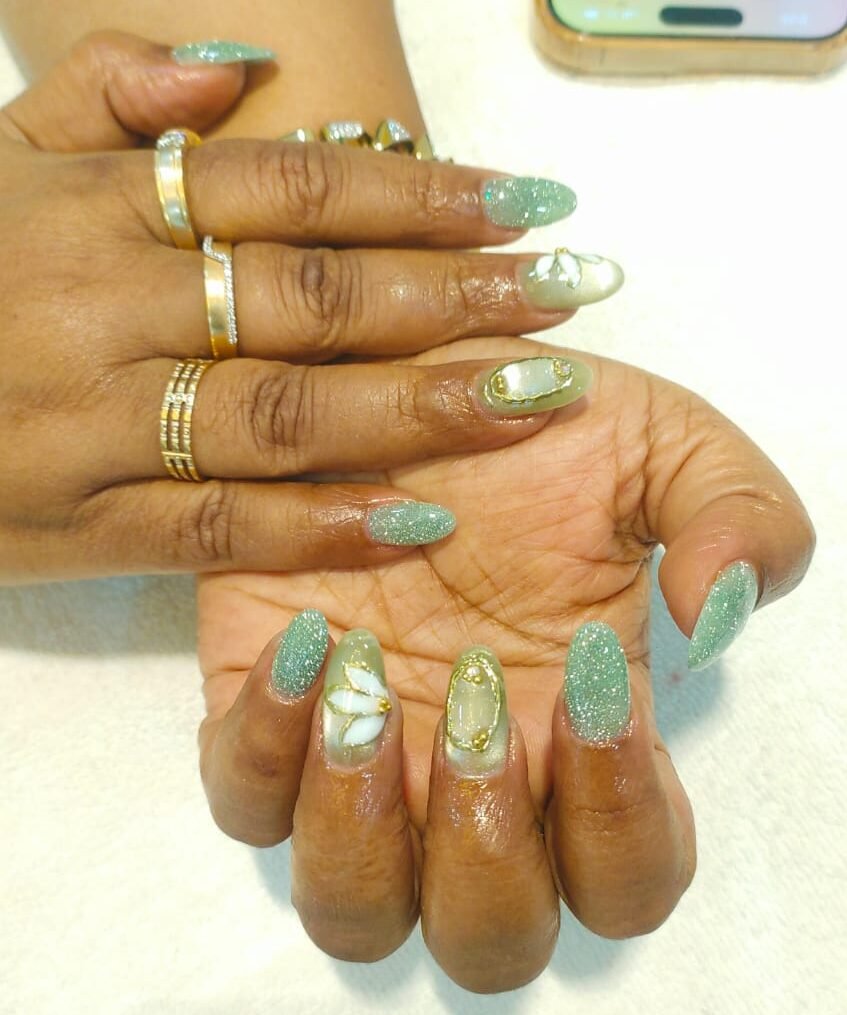 Best Nail Salon in Bhubaneswar: Luxury Nail Extensions, Nail Art & Manicure at Amedore Luxury Salon - Amedore Salon Bhubaneswar